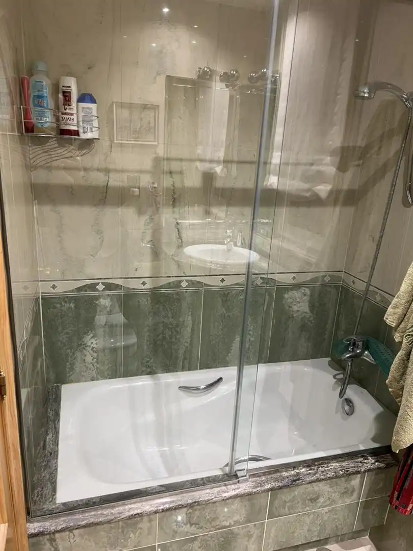 Flat for rent in Rúa Hortensia, 3, A Piriganlla - Albeiros - Garabolos Bathroom of Flat for rent in Lugo with Heating, Furnished and Oven
