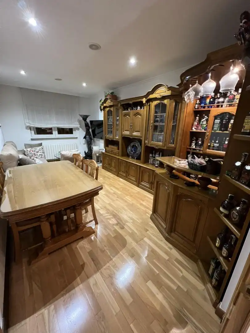 Flat for rent in Rúa Hortensia, 3, A Piriganlla - Albeiros - Garabolos Dining room of Flat for rent in Lugo with Heating, Furnished and Oven