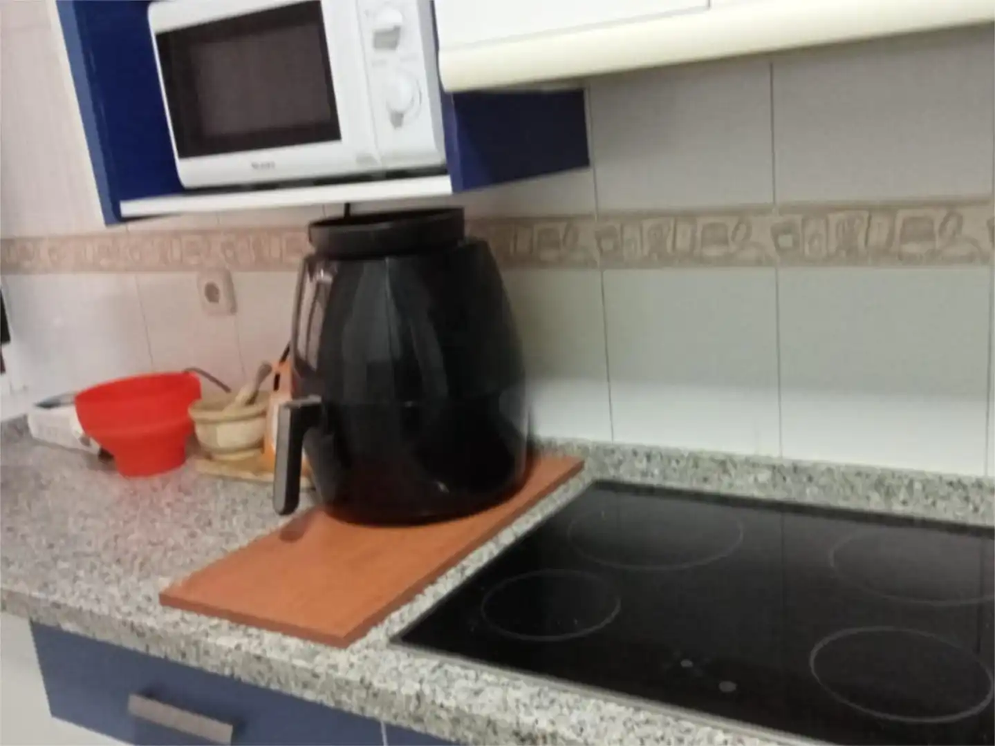 Piso en venta en Calle Alcalá Wenceslada, 4, Ctra. Circunvalación - La Magdalena Cocina de Piso en venta en Jaén con Aire acondicionado, Calefacción y Jardín privado