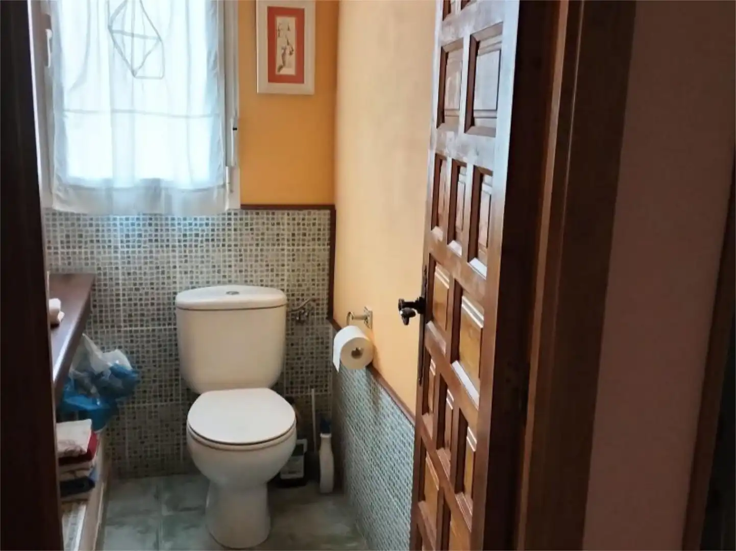 Casa adosada en venda a Calle Cavestany, 12, San Cebrián de Mazote Bany de Casa adosada en venda en San Cebrián de Mazote amb Calefacció i Moblat