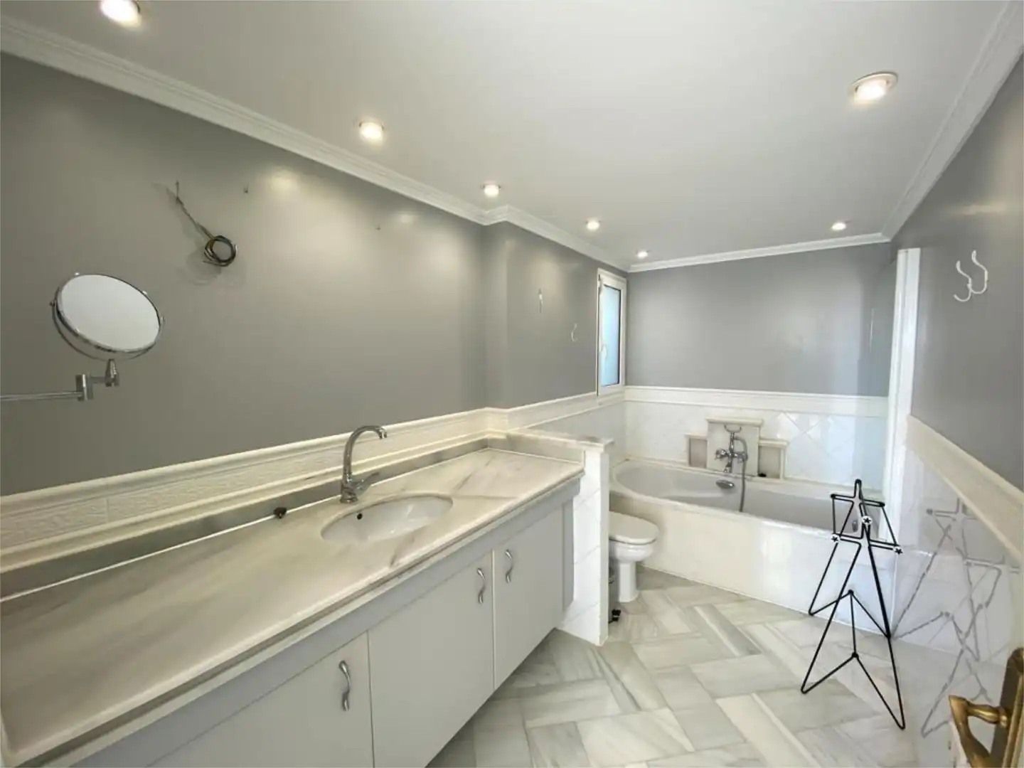 Duplexes for sale in Carrer Tauet, 32, Can Furnet Bathroom of Duplexes for sale in Santa Eulària des Riu with Air Conditioner, Terrace and Swimming Pool
