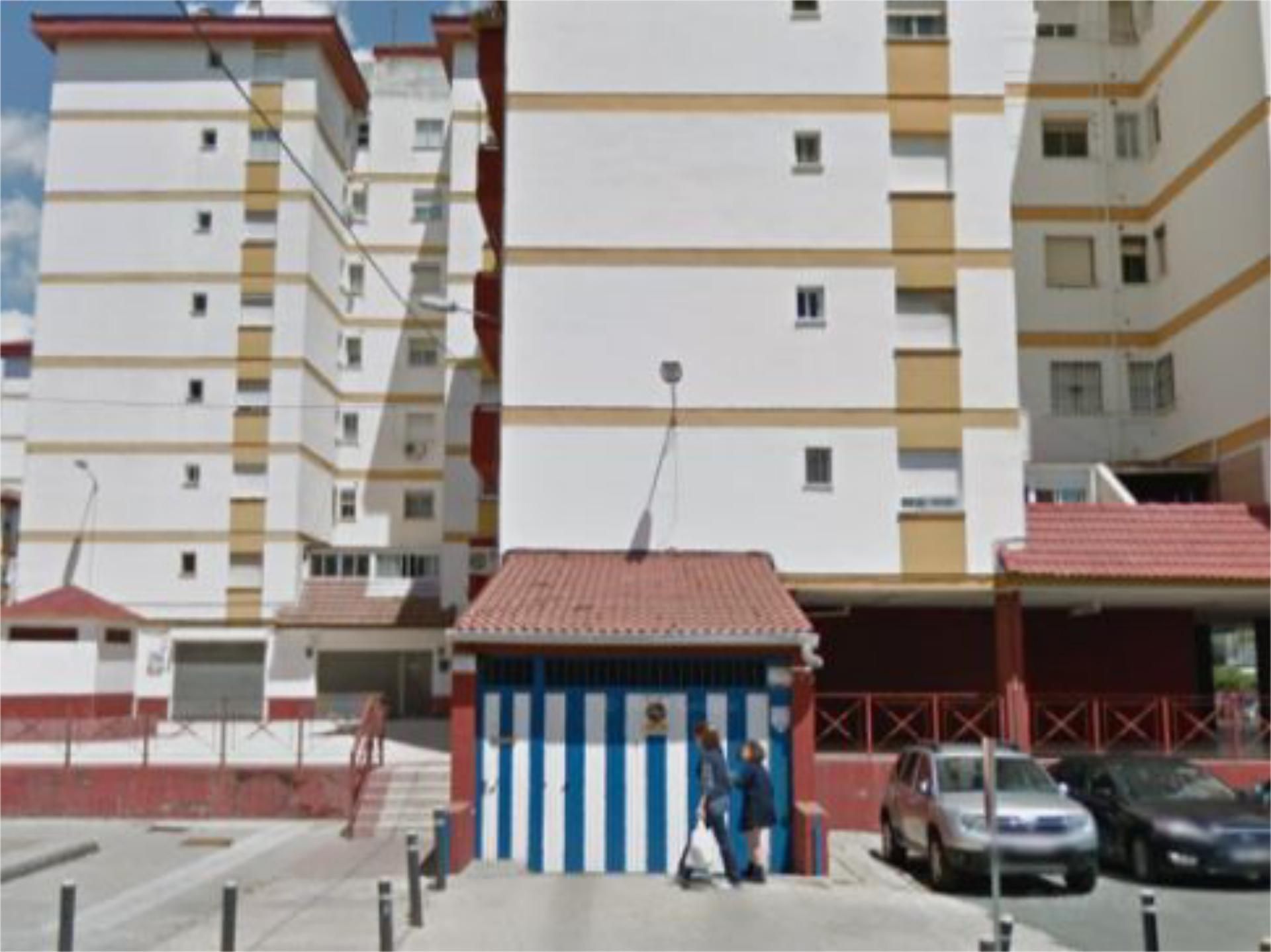 Vista exterior de Garatge de lloguer en  Huelva Capital