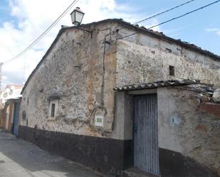 Vista exterior de Casa adosada en venda en Muelas del Pan