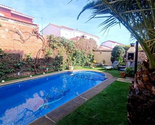 Swimming pool of House or chalet for sale in Cedillo del Condado  with Air Conditioner, Heating and Private garden