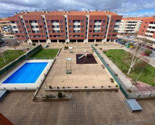 Swimming pool of Flat for sale in  Logroño  with Air Conditioner, Terrace and Swimming Pool