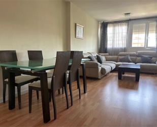 Living room of Flat for sale in Humanes de Madrid  with Air Conditioner, Terrace and Swimming Pool