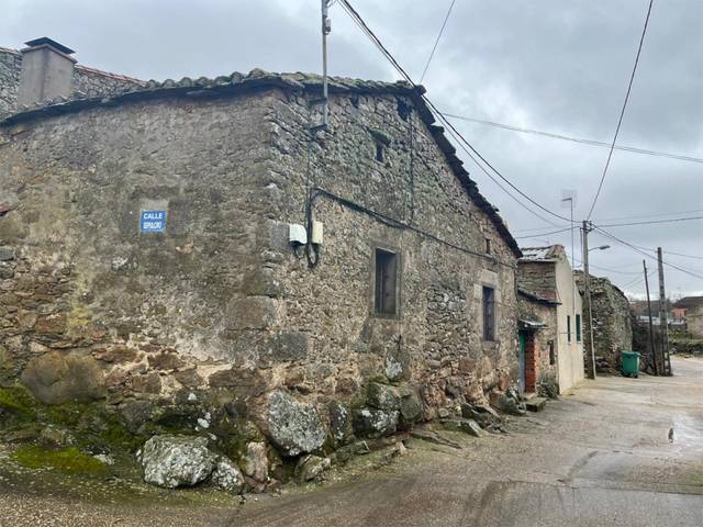 Casa adosada en Venta en Calle Duero, 16 en Villalcampo