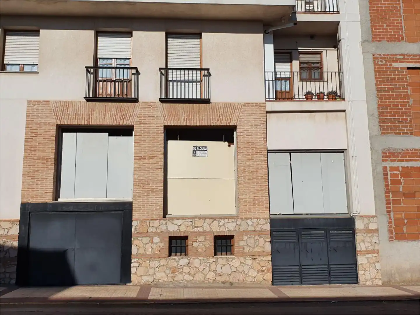 Commercial properties for rent in Calle Agustín de la Fuente, 2, Campo de Criptana Exterior view of Commercial properties for rent in Campo de Criptana