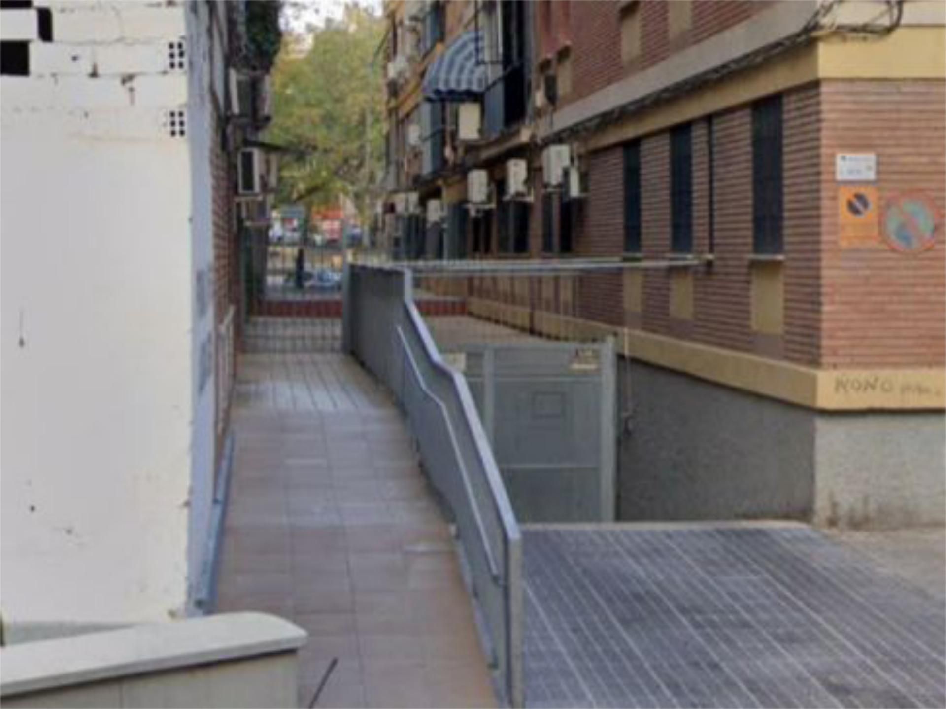 Exterior view of Garage to rent in  Córdoba Capital