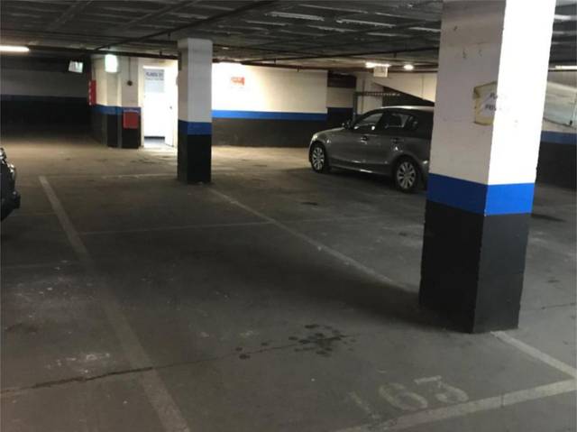 Garaje en Alquiler en Calle Céfiro, 12 en La Calzada - La Florida