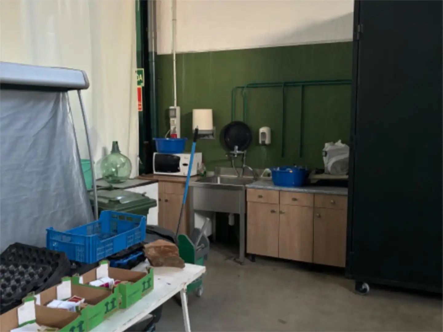 Industrial buildings for sale in Diseminado Diseminados, 3, Arenas de San Pedro Kitchen of Industrial buildings for sale in Arenas de San Pedro with Air Conditioner, Heating and Furnished