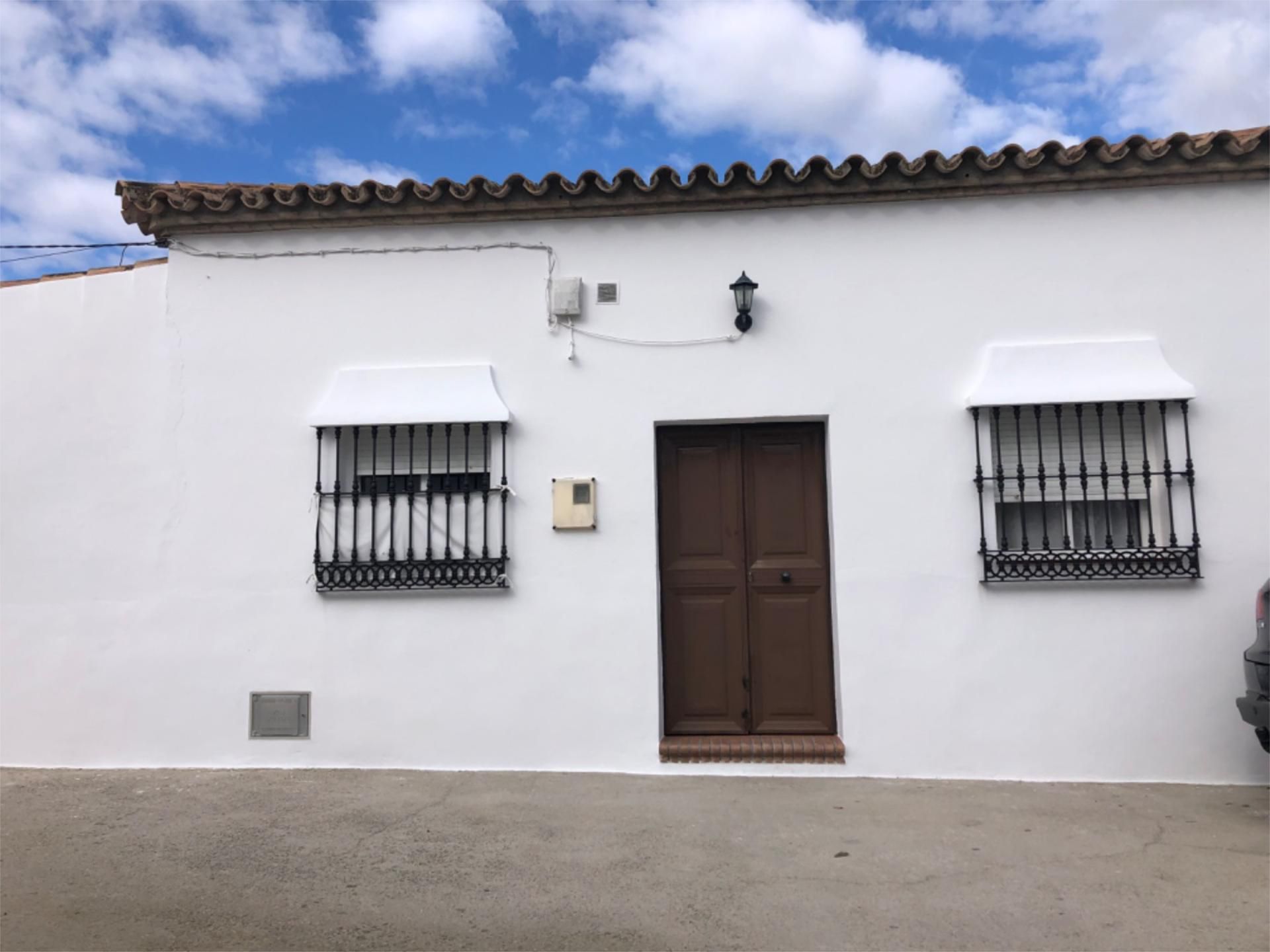 Vista exterior de Casa o xalet en venda en Bornos amb Aire condicionat i Jardí privat