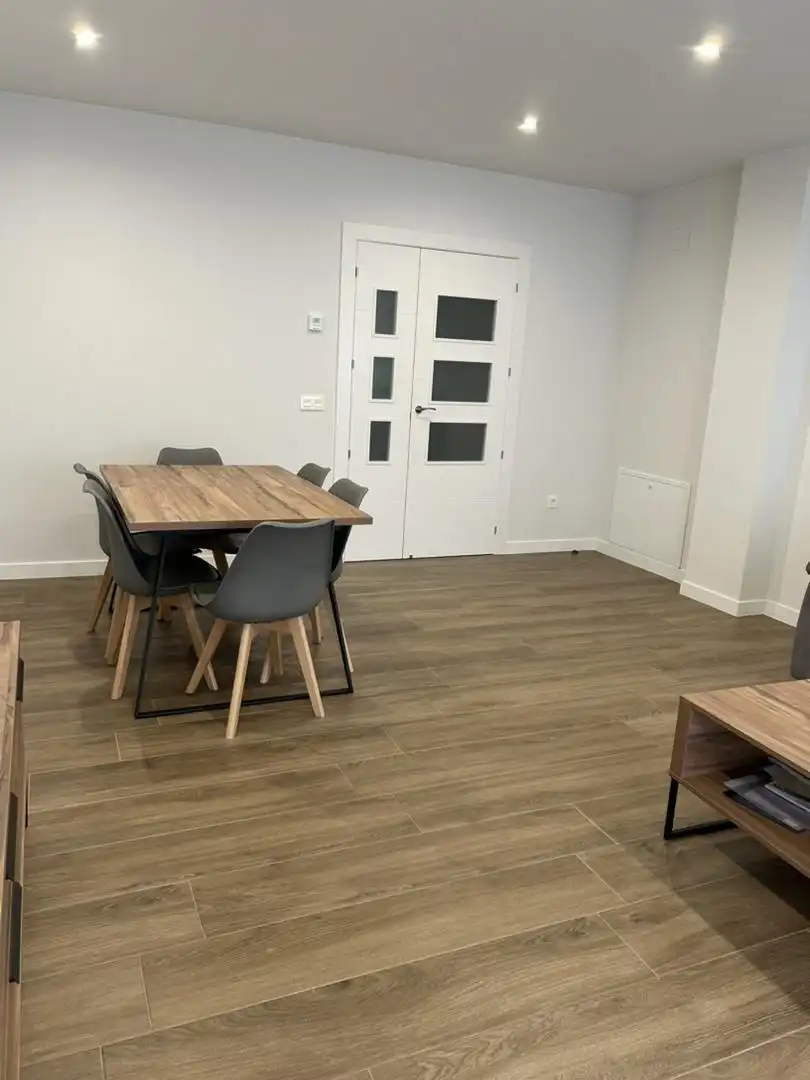 Flat for rent in Plaza Doctor Laguna, 2, Plaza Mayor - San Agustín Flat for rent in Plaza Doctor Laguna, 2, Plaza Mayor - San Agustín