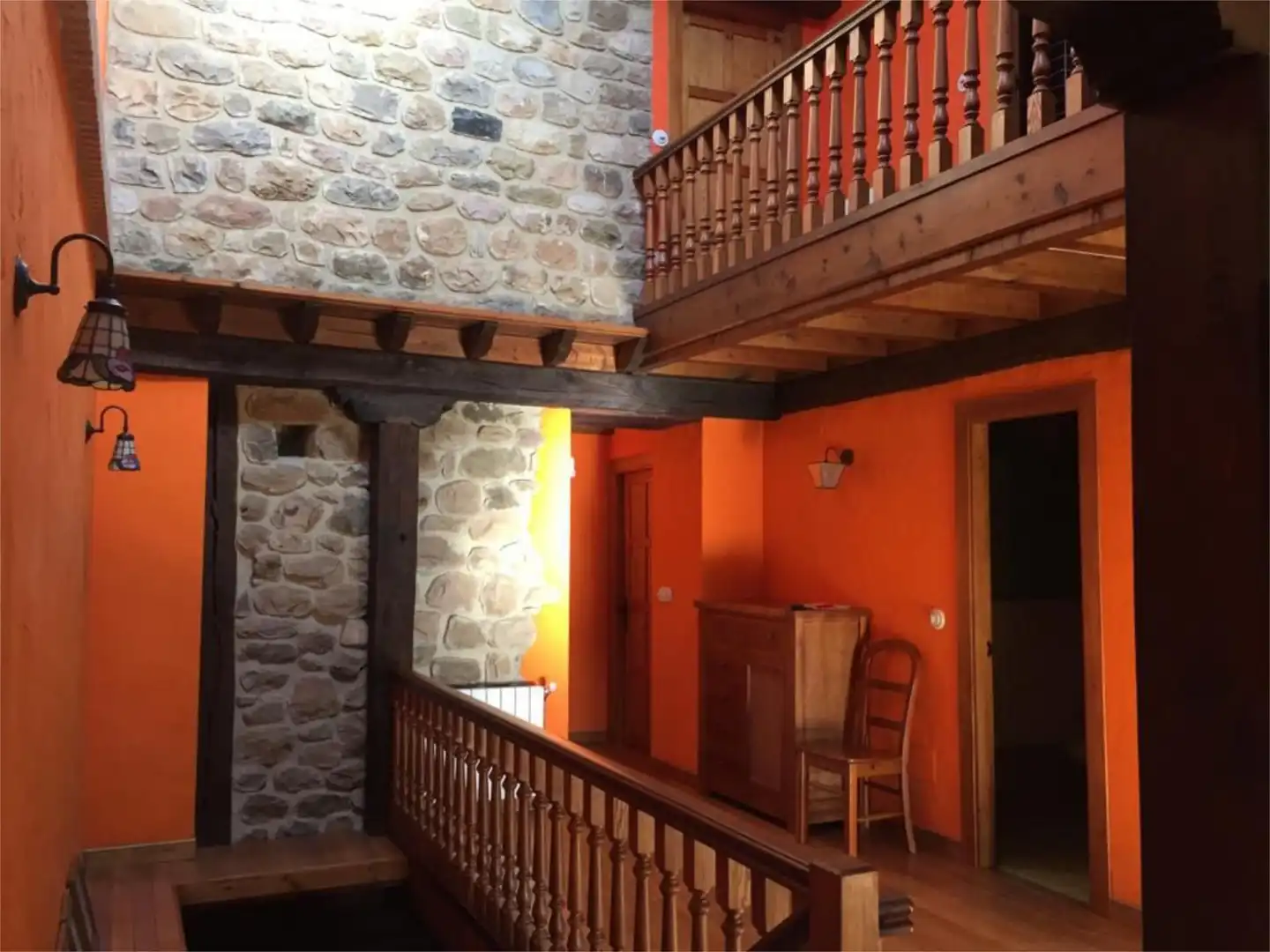 Casa adosada de lloguer a Barrio la casona, 53, Valdeprado del Río Casa adosada de lloguer en Valdeprado del Río amb Calefacció, Moblat i Aparcament comunitari