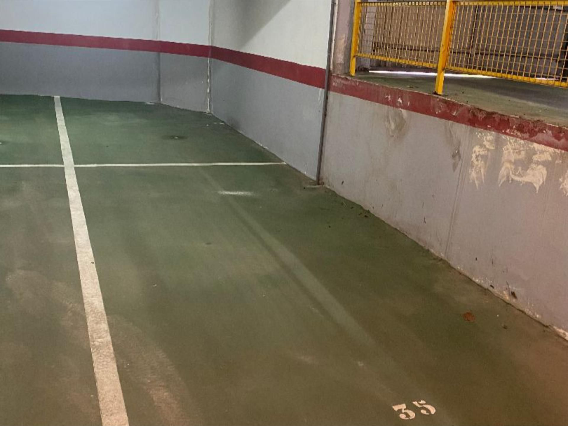 Parking of Garage to rent in Navia