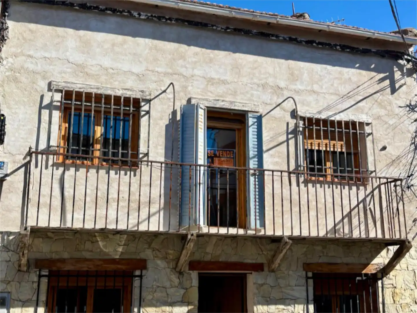 Casa adosada en venta en Calle Morales, 28, Casavieja Vista exterior de Casa adosada en venta en Casavieja con Calefacción, Trastero y Amueblado