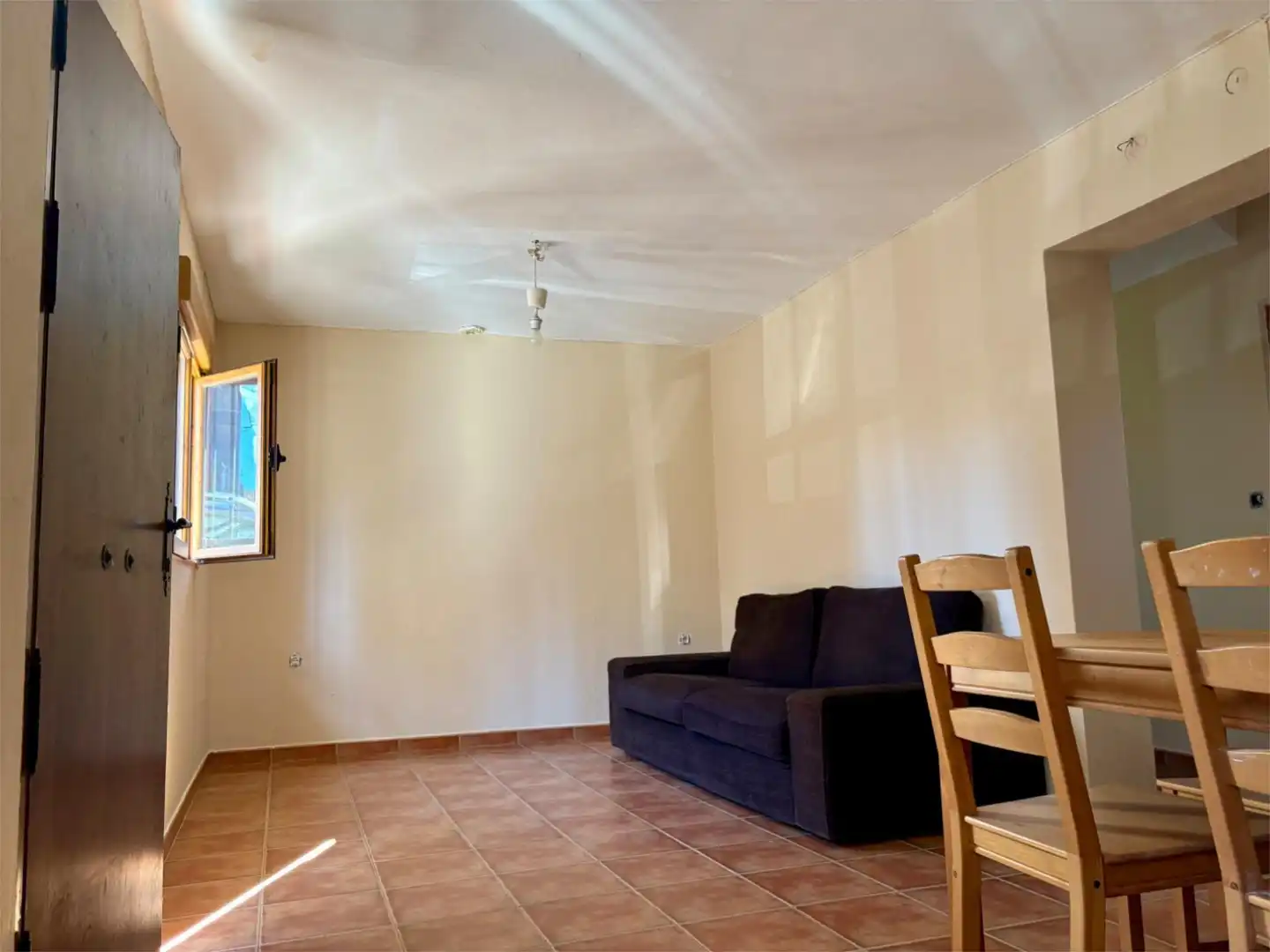 Casa adosada en venta en Calle Morales, 28, Casavieja Sala de estar de Casa adosada en venta en Casavieja con Calefacción, Trastero y Amueblado
