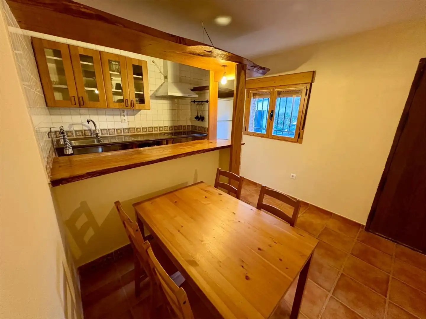 Casa adosada en venta en Calle Morales, 28, Casavieja Cocina de Casa adosada en venta en Casavieja con Calefacción, Trastero y Amueblado