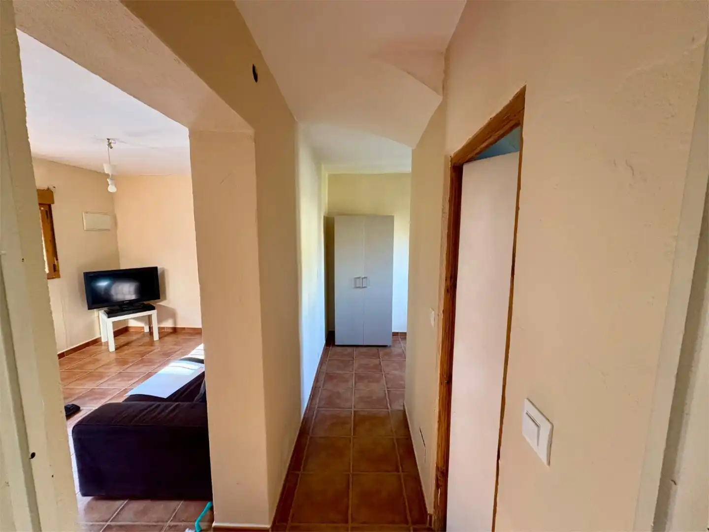 Casa adosada en venta en Calle Morales, 28, Casavieja Casa adosada en venta en Casavieja con Calefacción, Trastero y Amueblado