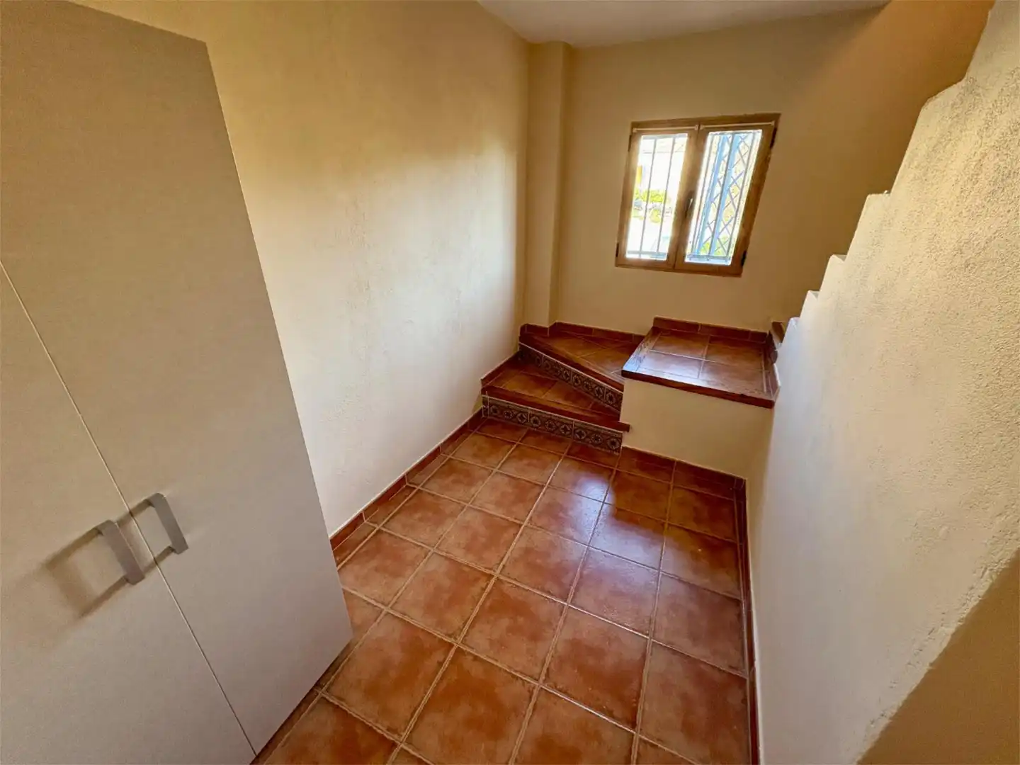 Casa adosada en venta en Calle Morales, 28, Casavieja Casa adosada en venta en Casavieja con Calefacción, Trastero y Amueblado