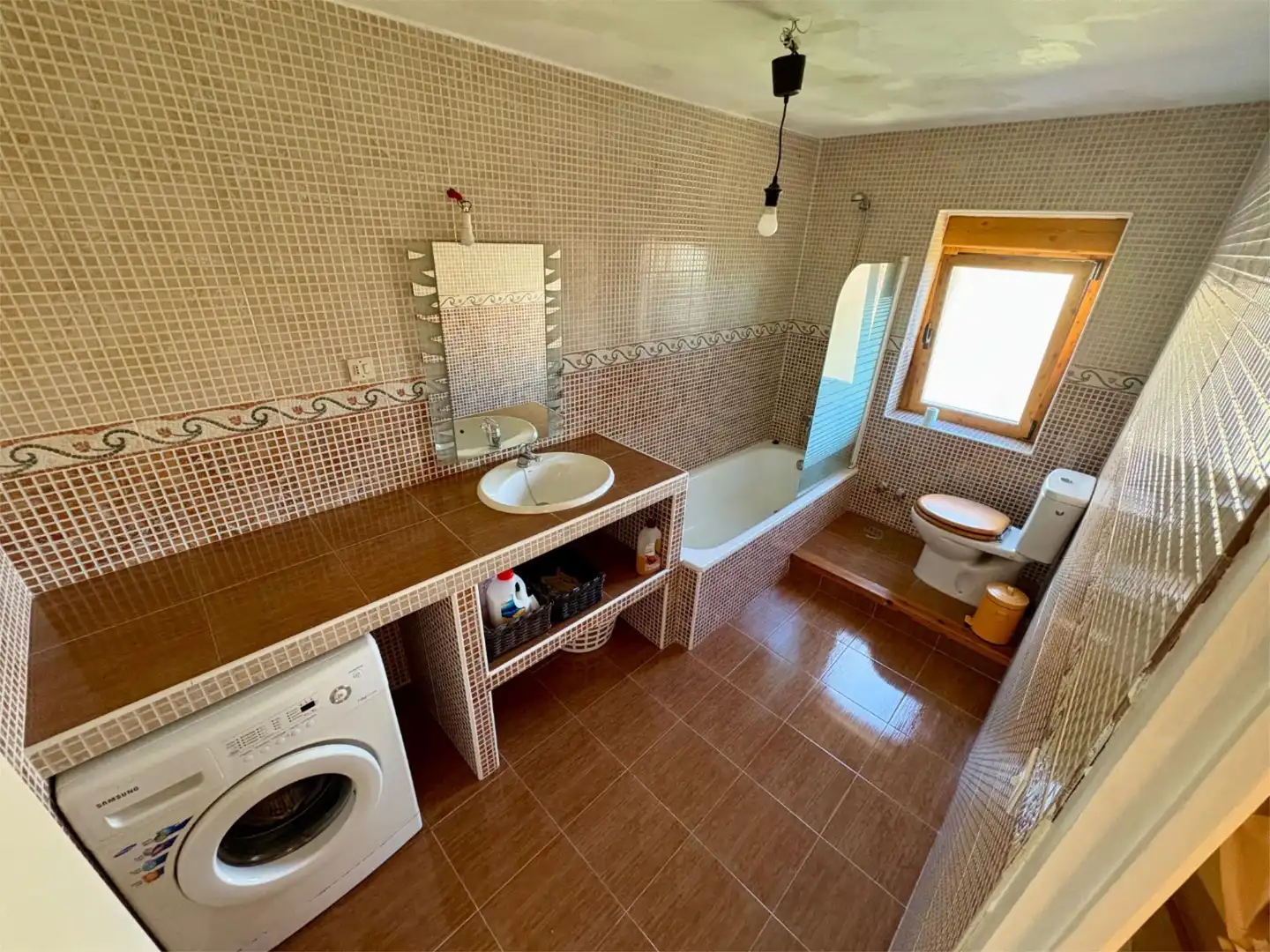 Casa adosada en venta en Calle Morales, 28, Casavieja Baño de Casa adosada en venta en Casavieja con Calefacción, Trastero y Amueblado