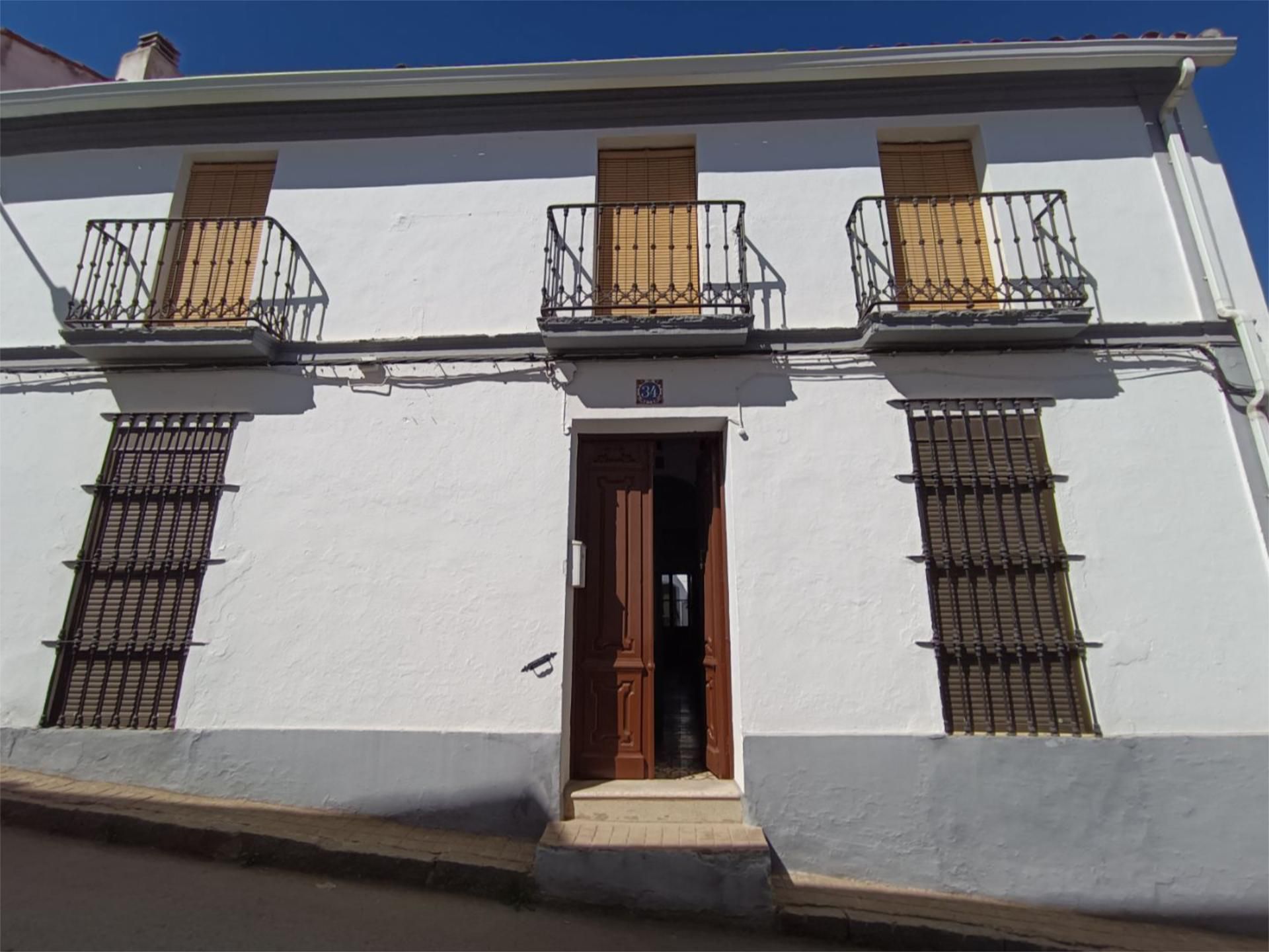 Exterior view of Single-family semi-detached for sale in Cabeza la Vaca  with Terrace and Balcony