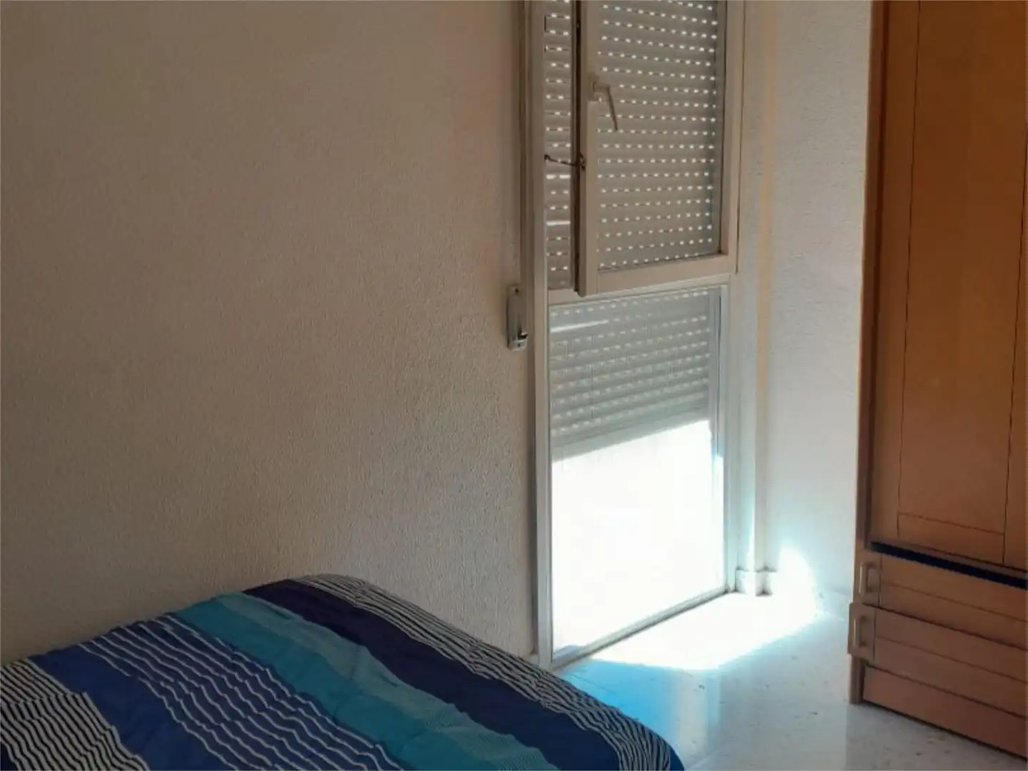 Bedroom of Flat for share in San Cristóbal de la Laguna  with Air Conditioner, Heating and Private garden