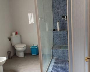 Bany de Finca rústica en venda en Casabermeja amb Terrassa i Piscina
