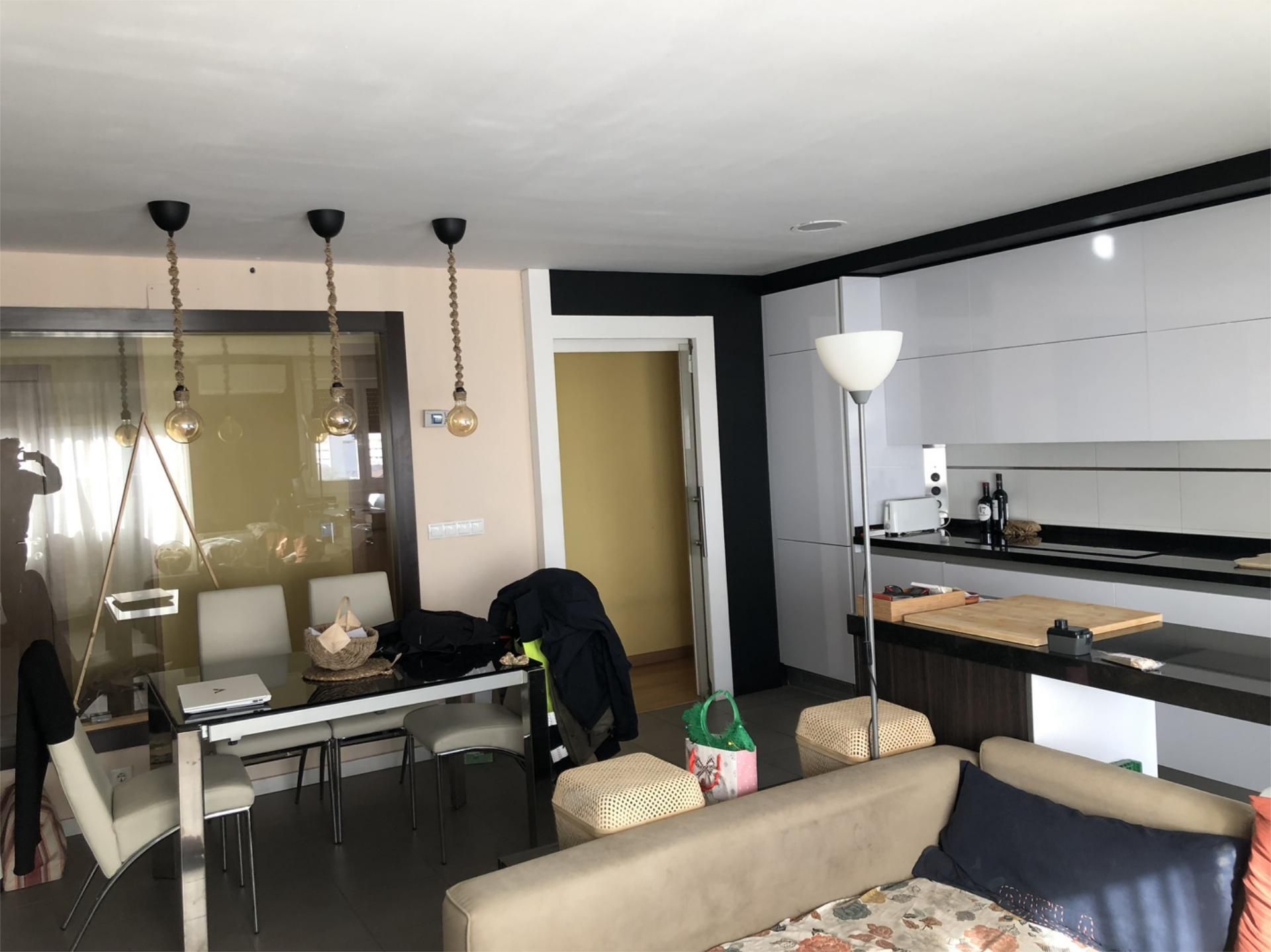 Sala d'estar de Àtic en venda en Valladolid Capital amb Aire condicionat, Calefacció i Jardí privat
