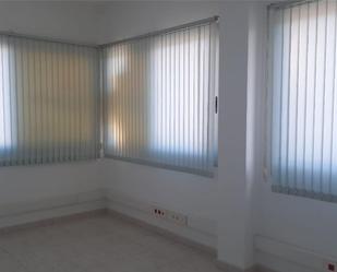 Premises to rent in Olèrdola  with Air Conditioner