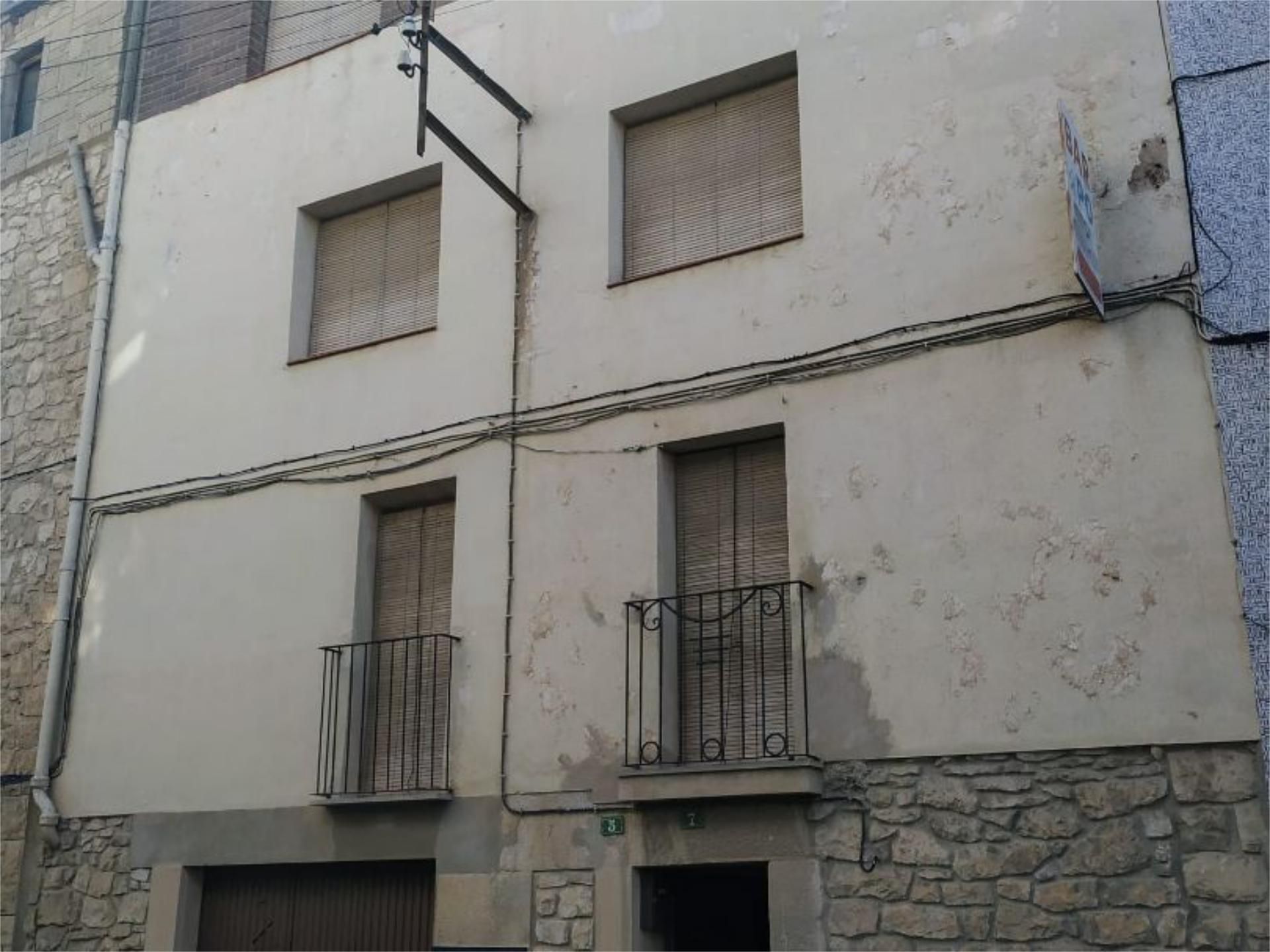 Vista exterior de Casa adosada en venda en Belianes amb Terrassa i Balcó