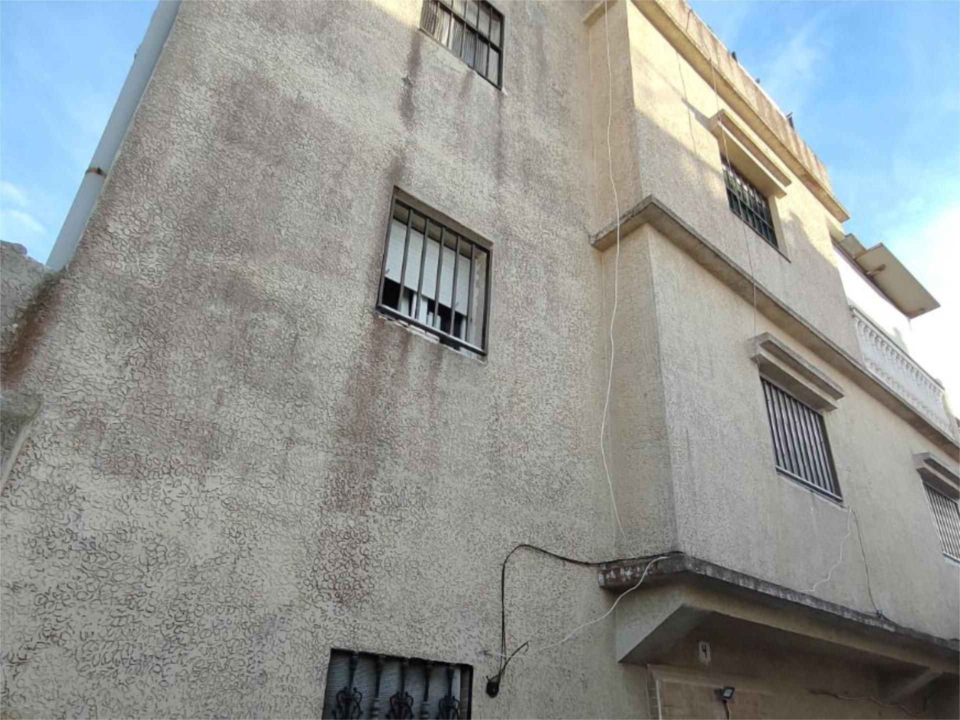 Vista exterior de Planta baixa en venda en  Ceuta Capital amb Aire condicionat, Terrassa i Moblat