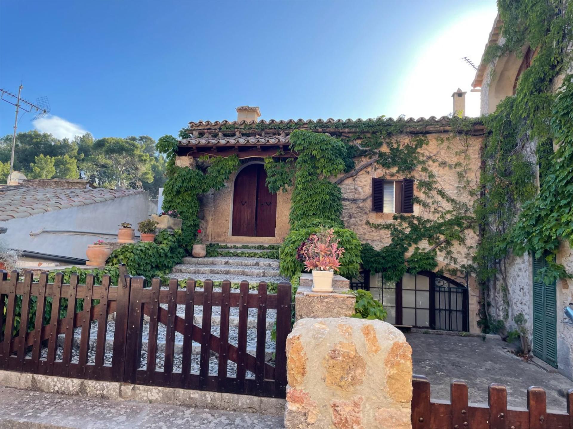 Vista exterior de Casa o xalet en venda en Bunyola amb Terrassa