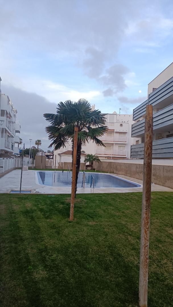 Piscina de Pis en venda en Rota amb Aire condicionat, Calefacció i Terrassa