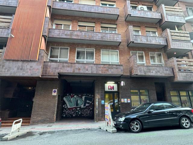 Garaje en Alquiler en Calle de Londres, 22 en Guindalera