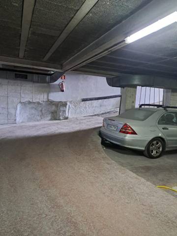 Garaje en Alquiler en Avenida Rosalía Castro, 249 en Perillo