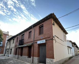 Vista exterior de Casa adosada en venda en Frechilla