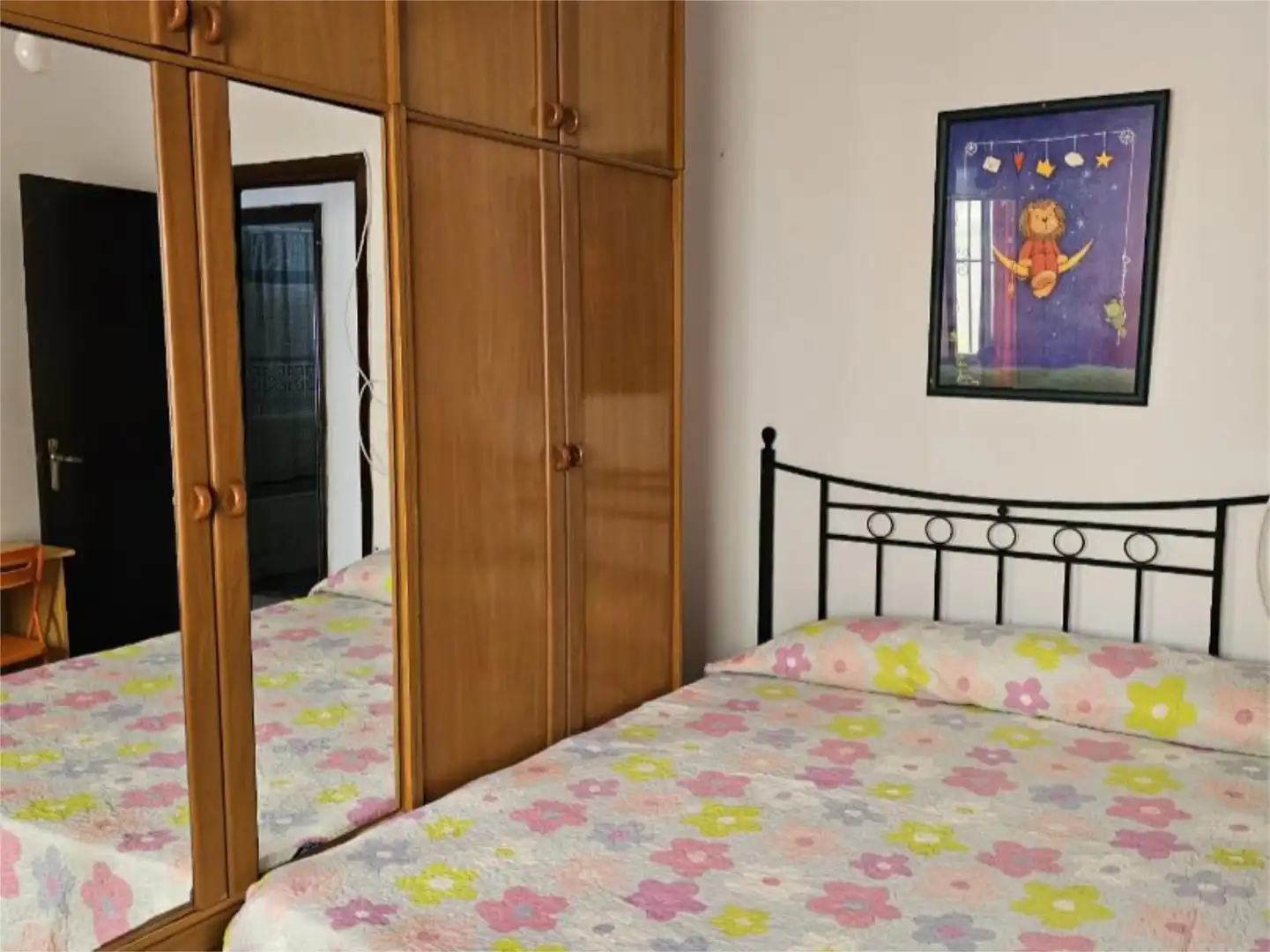 Habitación en Calle Loja, 21, Capuchinos - Los Olivos Habitación de Piso para compartir en Vélez-Málaga con Amueblado y Balcón