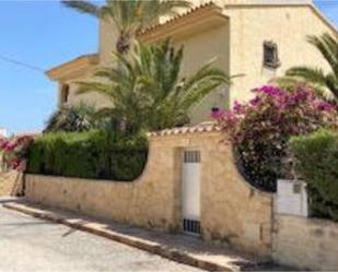 Exterior view of House or chalet for sale in Villajoyosa / La Vila Joiosa  with Air Conditioner, Terrace and Swimming Pool