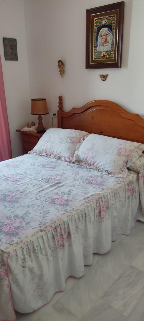 Dormitori de Casa adosada de lloguer en Rota amb Jardí privat, Parquet i Terrassa