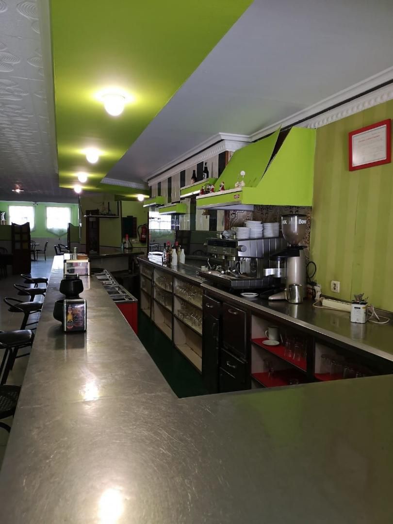 Cuina de Local en venda en Viveiro amb Moblat