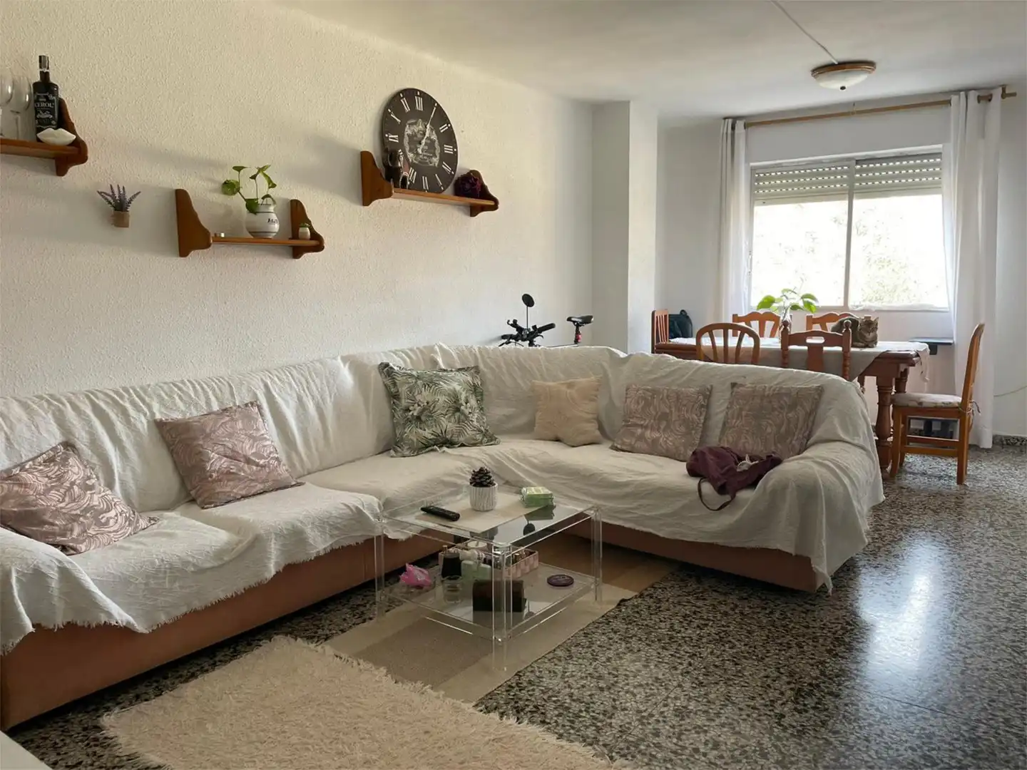 Room in Carrer de l'Almirall Cervera, 2, El Grao Living room of Flat for share in Castellón de la Plana / Castelló de la Plana