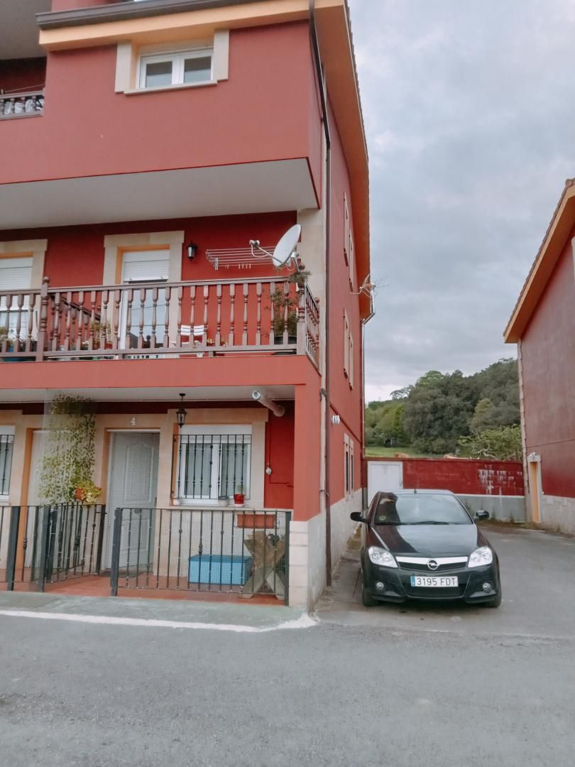 Exterior view of House or chalet for sale in Ruesga  with Terrace and Balcony