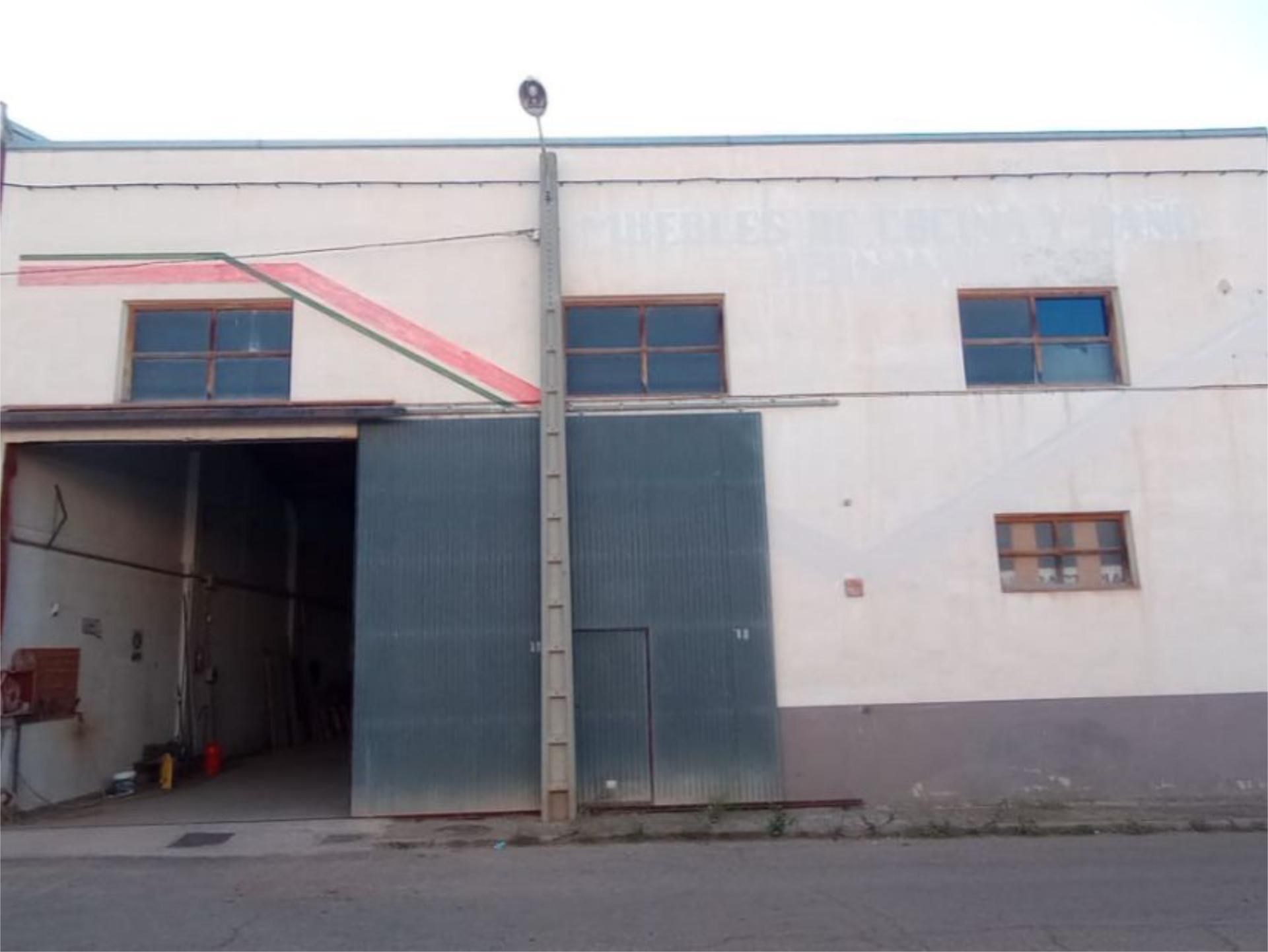 Vista exterior de Nau industrial en venda en Alcorisa