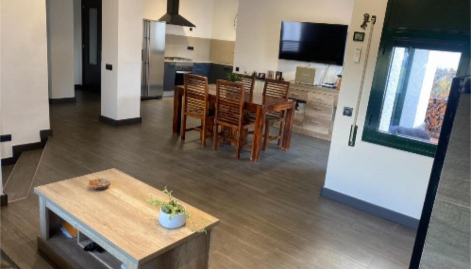 Photo 1 of Single-family semi-detached for sale in Carrer Xampinyó, 40b, Vallgorguina, Barcelona