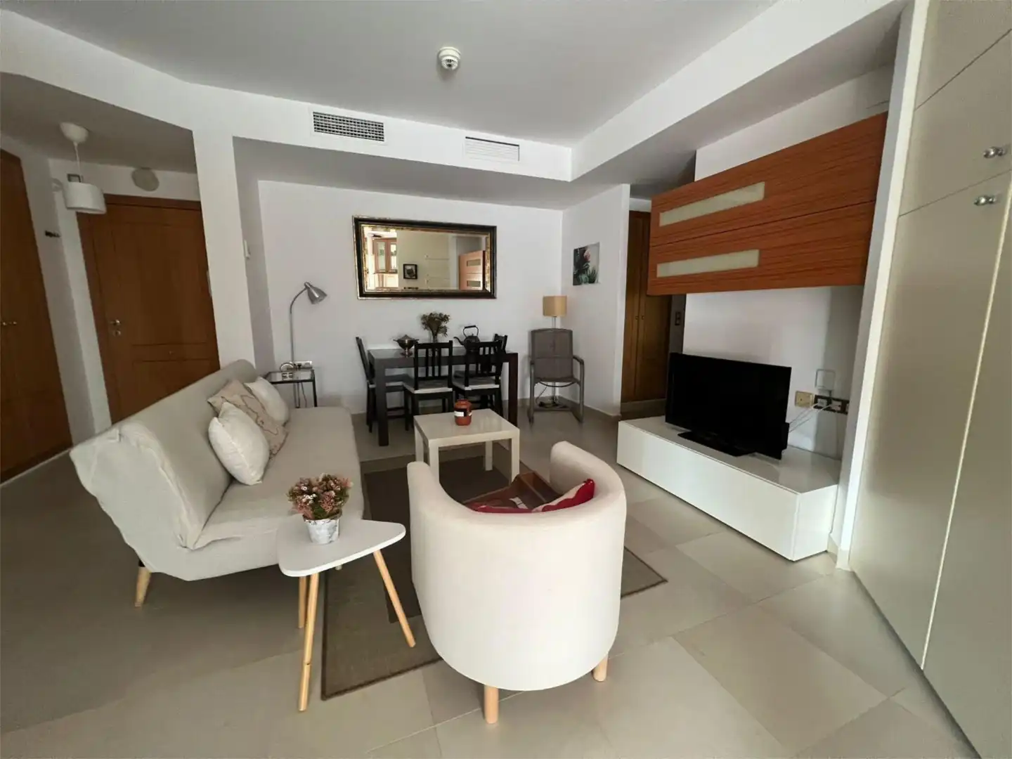 Flat for sale in Avenida Arroyo Hondo, 32, Montealto - Monterrey Living room of Flat for sale in Benalmádena with Air Conditioner, Heating and Private garden
