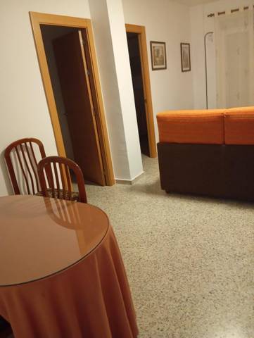 Piso en Alquiler en Rodrigo de Triana, 19 en Residencial Triana - Barrio Alto