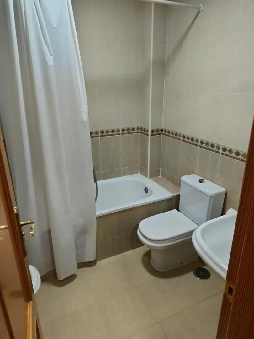 Wohnung zur Miete in Rodrigo de Triana, 19, Residencial Triana - Barrio Alto