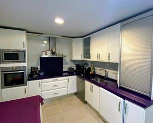 Kitchen of House or chalet for sale in Navalmoral de la Mata  with Air Conditioner and Terrace