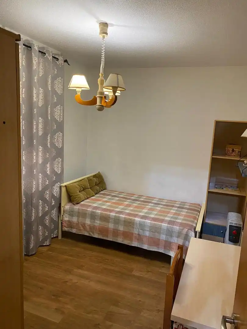 Piso en venta en Calle Puertas de Lorca, 28, Vélez-Rubio Habitación de Piso en venta en Vélez-Rubio con Aire acondicionado, Calefacción y Parquet